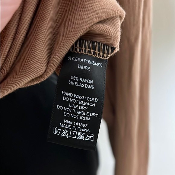 Astr the Label Twist Front Bodysuit Taupe Long Sleeve Size M - Picture 6 of 8